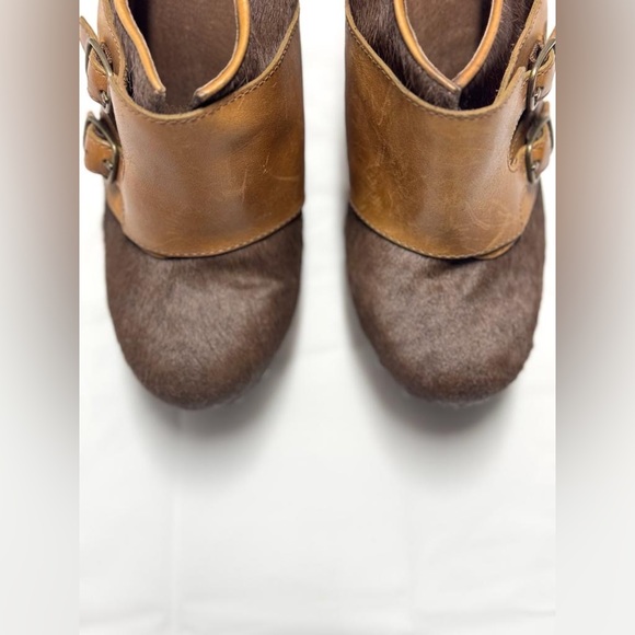 UGG Booties Illana Calf Hair Brown Platform Heels Buckle 1001614 - Size 7 - Picture 10 of 11